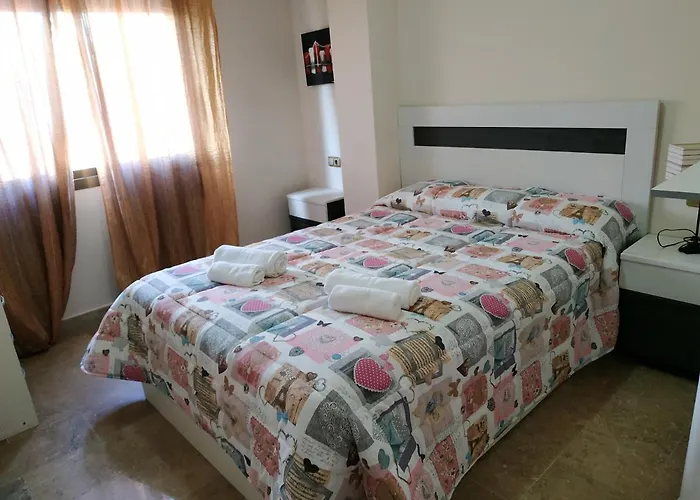 Deluxe San Julian Торрев'єха