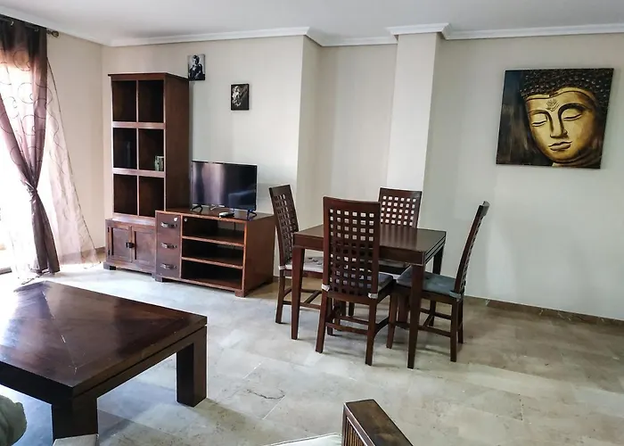 Deluxe San Julian Апартаменти *