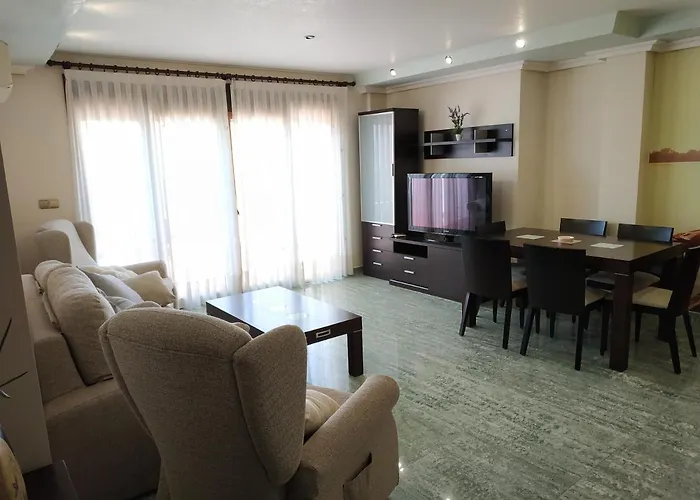 Deluxe San Julian * Торрев'єха