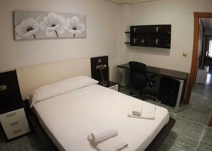 Deluxe San Julian Апартаменти *